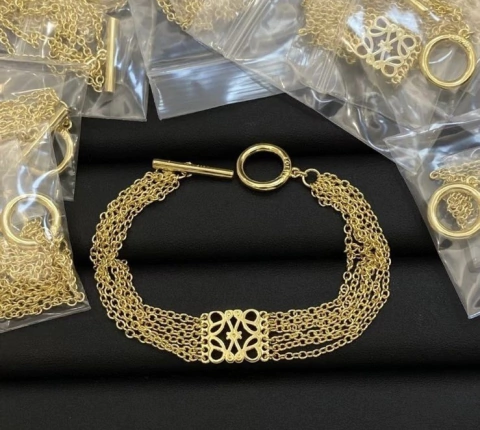 Colar Loewe Dourado Italiana