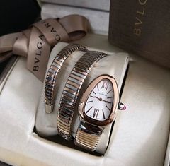 Relógio Bulgari Serpenti Prata e Rose Fundo Branco Duas Voltas Italiana