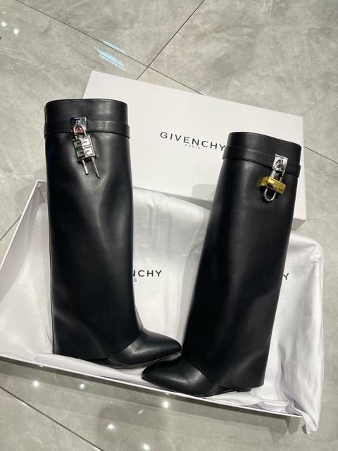 Bota Givenchy Shark Lock Italiana