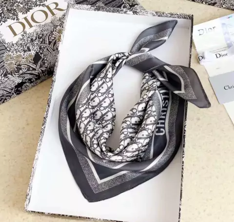 Lenço Quadrado Dior Italiana