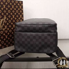 Mochila Louis Vuitton Italiana - Bolsas e Grife