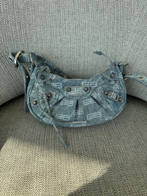 Bolsa Balenciaga Le Cagole XS Jeans Italiana - comprar online