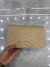 Imagem do Bolsa YSL Envelope Pequena Bege com Dourado Italiana