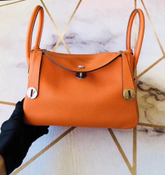 Bolsa Hermès Lindy Laranja com Prata Italiana - comprar online
