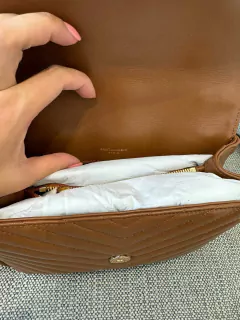 Bolsa YSL College Marrom na internet