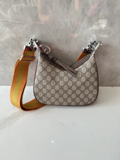 Bolsa Gucci Tiracolo GG Supreme - comprar online