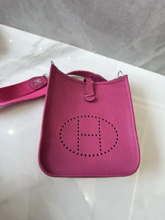 Bolsa Hermès Evelyne 16 Pequena Pink Italiana - Bolsas e Grife