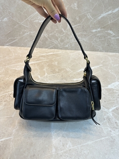 Bolsa de Ombro Miu Miu Preta Italiana - comprar online