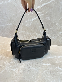 Bolsa de Ombro Miu Miu Preta Italiana - loja online