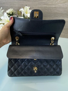 Bolsa Chanel 2.55 Preta Couro Caviar com Dourado - loja online