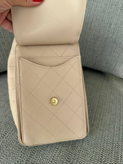 Bolsa Chanel 25 Pequena Bege