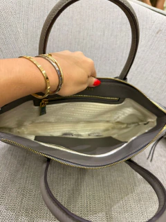 Bolsa Prada Vitello Daino Média Cinza na internet