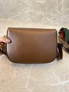Bolsa Gucci Horsebit 1955 Mini Marrom Italiana - loja online