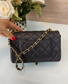 Bolsa Chanel 2.55 Mini Preta Couro Caviar com Dourado - Bolsas e Grife
