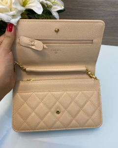 Bolsa Chanel Woc Bege Couro Caviar com Dourado Italiana na internet