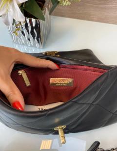 Bolsa Chanel 19 Preta