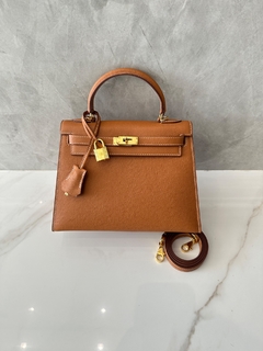 Bolsa Hermes Kelly 25 Epsom Caramelo Dourada Italiana - comprar online