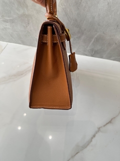 Bolsa Hermes Kelly 25 Epsom Caramelo Dourada Italiana - loja online