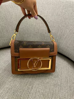 Bolsa Louis Vuitton Dauphine Monogram Italiana na internet