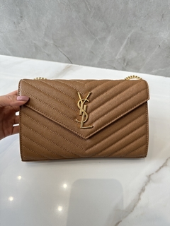 Bolsa YSL Envelope Caramelo Italiana - comprar online