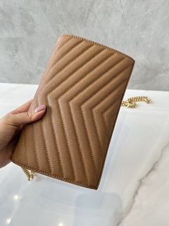 Bolsa YSL Envelope Caramelo Italiana - Bolsas e Grife