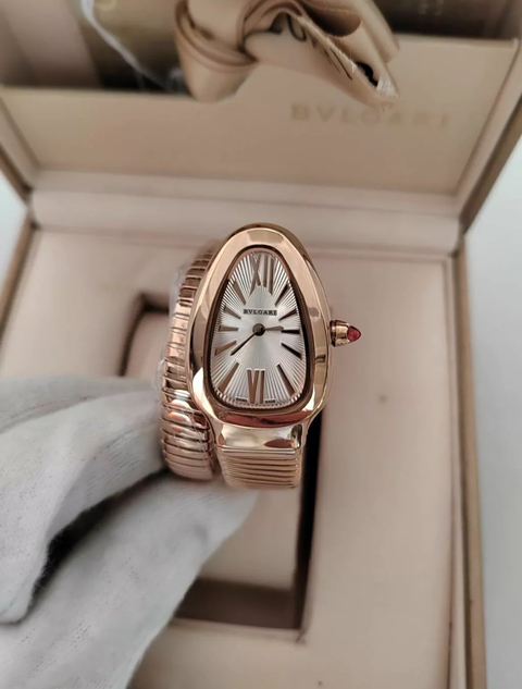 Relógio Bulgari Serpenti Rosé com Fundo Madrepérola Italiana Relógio Bulgari Serpenti Rosé com Fundo Madrepérola Italiana