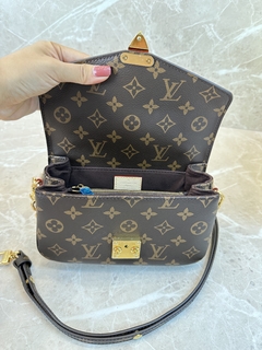 Bolsa Pochette Métis East West Louis Vuitton Italiana