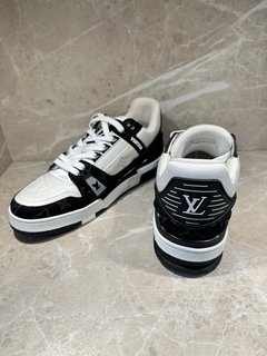 Tênis Louis Vuitton Preto e Branco Masculino Italiana na internet