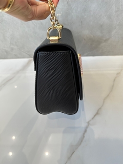 Bolsa Louis Vuitton Twist Mm Preta Italiana na internet
