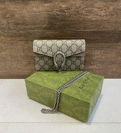 Bolsa Gucci Dionysus Super Mini GG Supreme Bege Italiana - comprar online