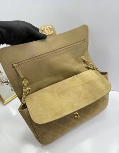 Bolsa Chanel Maxi Camurça - comprar online