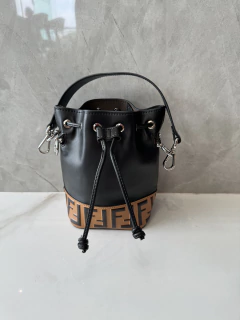 Bolsa Fendi Mini Mon Tresor Italiana