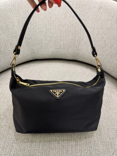 Bolsa Prada Em Nylon Preta