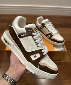 Tênis Louis Vuitton Trainer Branco Marrom e Bege Masculino - loja online