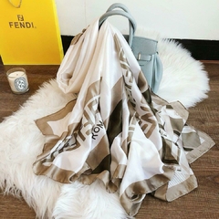 Lenço Fendi Italiana - comprar online
