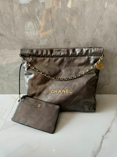 Bolsa Chanel 22 Média Cinza com Dourada Italiana