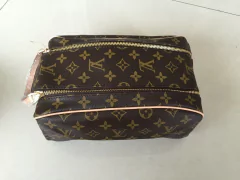 necessaire louis vuitton monogram