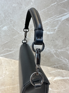 Bolsa VLTN Locò Preta Brilhante Pequena Italiana - Bolsas e Grife