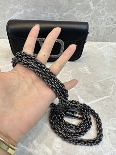 Bolsa VLTN Locò Preta Brilhante Pequena Italiana na internet
