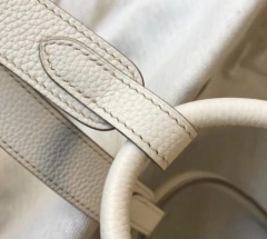 Bolsa Hermès Lindy Off White e Dourado