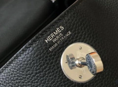 Bolsa Hermès Lindy Preta com Prata - loja online