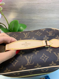 Frasqueira Bolsa Nice Louis Vuitton Monogram Italiana na internet