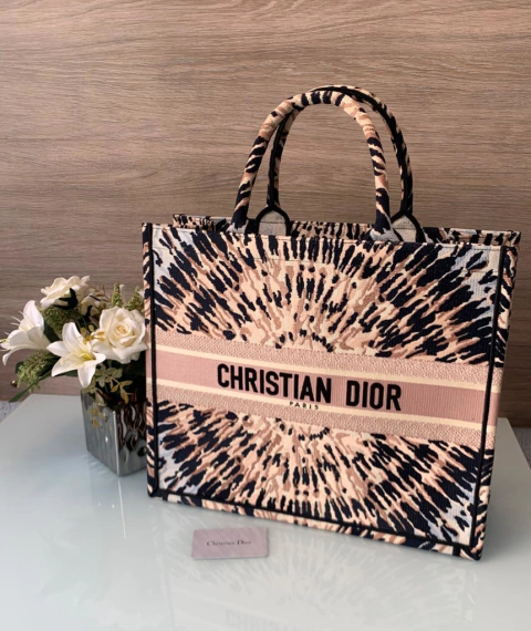 Bolsa Dior Book Tote Bordado Tie & Dior Multicolorido Italiana