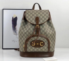 Mochila Gucci Horsebit 1955 GG Supreme Marrom Italiana