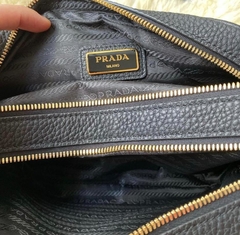 Bolsa de Ombro em Couro Daino Preta Italiana - Bolsas e Grife