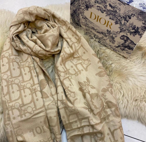 Echarpe Dior Dourado