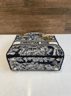Imagem do Bolsa Lady Dior D-Lite Média Toile de Jouy Reverse Azul Italiana