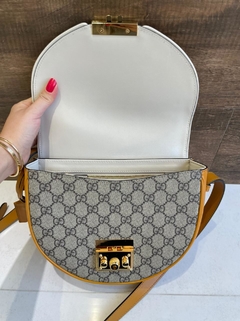 Bolsa Gucci de Ombro Padlock Bege Italiana - loja online