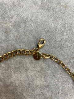 Colar Dior CD Dourado Envelhecido Italiana na internet