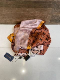 Lenço Louis Vuitton Monogram Italiana - comprar online
